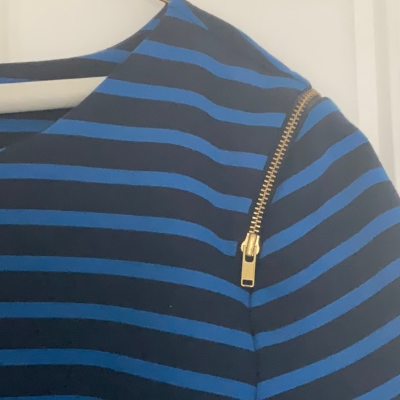 Cute and comfy Dress - Picture 2 of 6